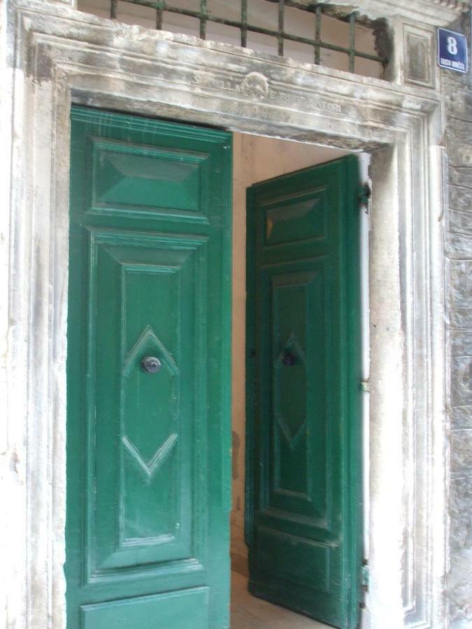 Antini Trudi Apartment Sibenik Luaran gambar
